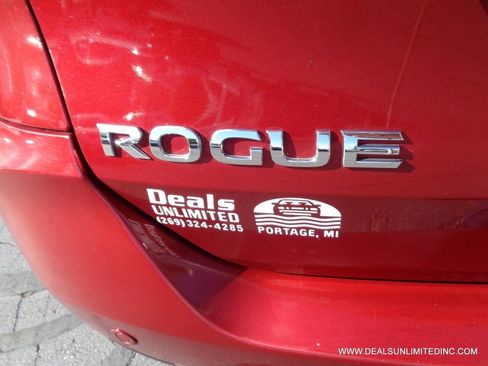 Used 2020 Nissan Rogue SV AWD/4WD image 5