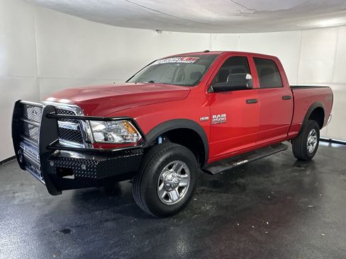 Used 2018 RAM 2500 Tradesman w/ Chrome Appearance Group image 6