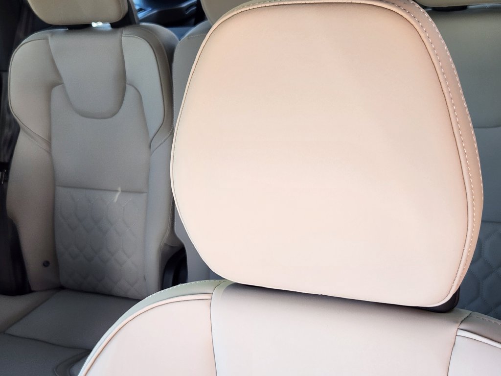New 2027 Volvo XC90 T8 Plus AWD/4WD image 6