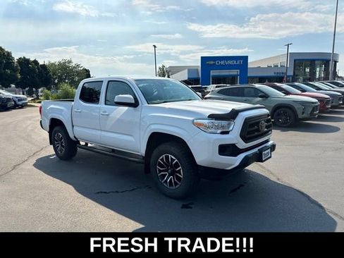 Used 2022 Toyota Tacoma SR AWD/4WD image 1
