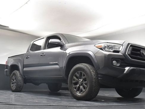 Used 2020 Toyota Tacoma SR5 image 33