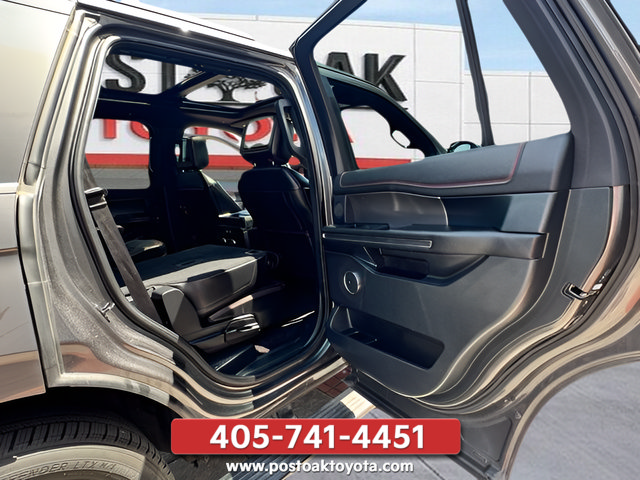 Used 2019 Ford Expedition Limited w/ Equipment Group 303A AWD/4WD image 33