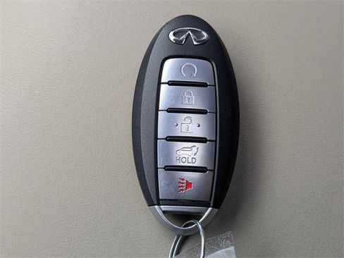 Used 2023 INFINITI QX80 Premium Select w/ Cargo Package image 36