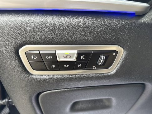 Used 2022 BMW X7 M50i image 28