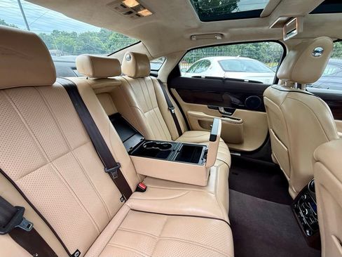 Used 2013 Jaguar XJ L Portfolio AWD/4WD image 33