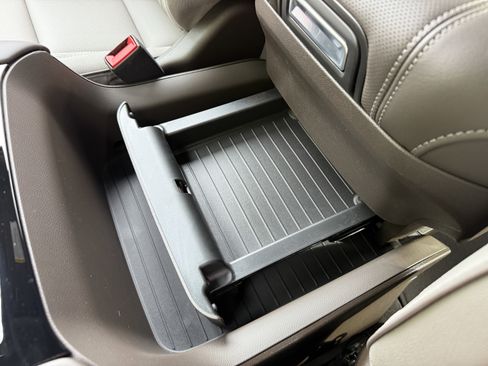 New 2026 GMC Yukon XL Elevation w/ LPO, Illumination Package image 30