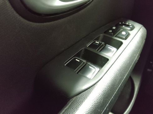 Used 2019 Kia Soul image 27