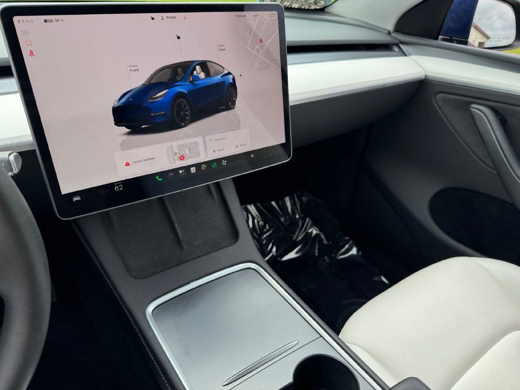 Used 2023 Tesla Model Y Long Range AWD/4WD image 29