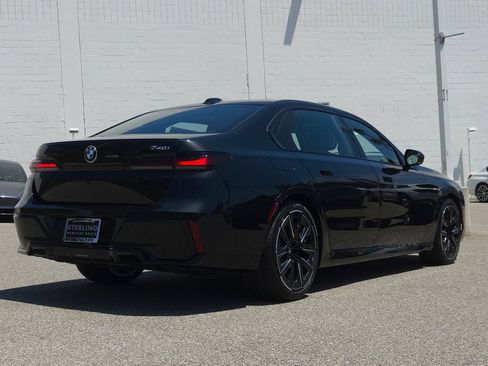New 2026 BMW 740i w/ Premium Package RWD image 17