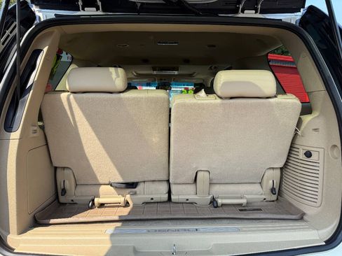 Used 2010 GMC Yukon Denali image 11