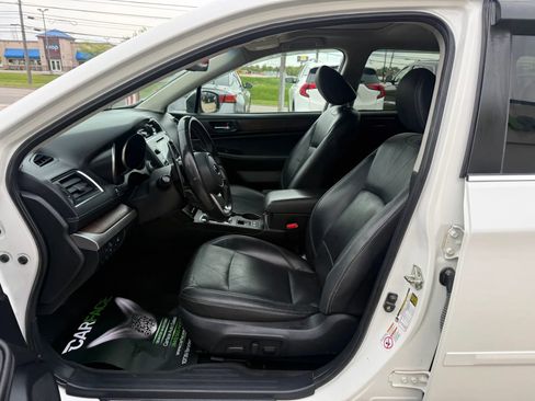 Used 2019 Subaru Outback 3.6R Limited w/ Popular Package #2 AWD/4WD image 19