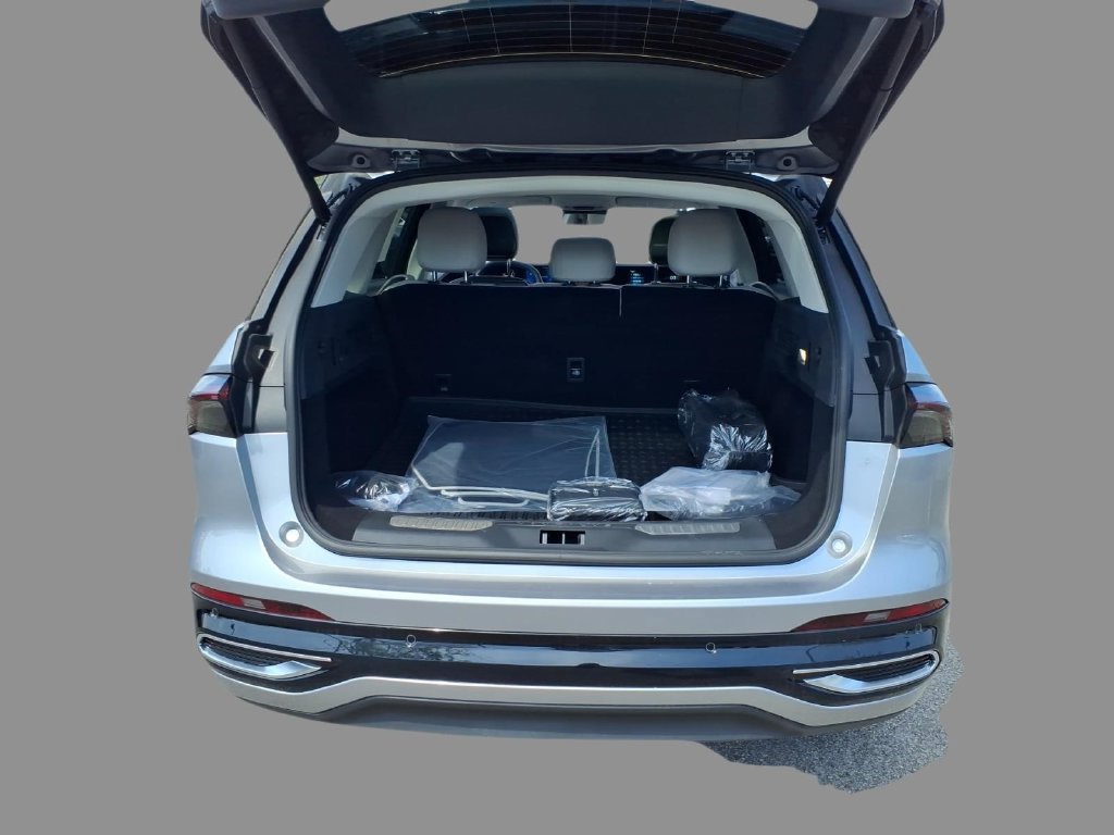 New 2026 Lincoln Nautilus Reserve AWD/4WD image 8