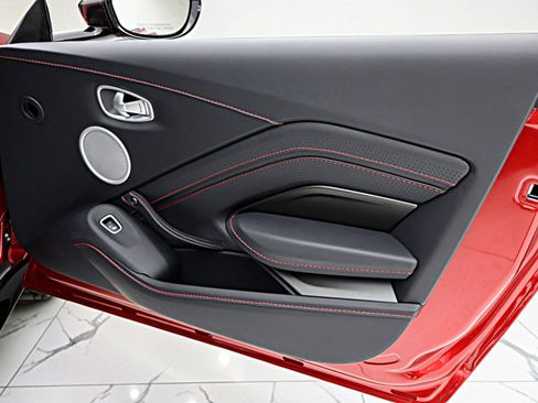 Used 2023 Aston Martin V8 Vantage Coupe RWD image 47