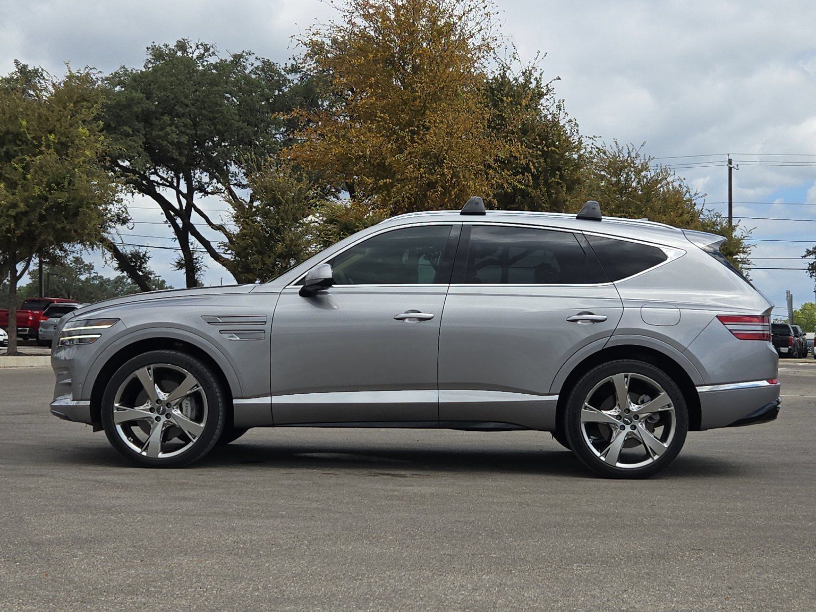 Used 2024 Genesis GV80 2.5T w/ Prestige Package AWD/4WD image 2