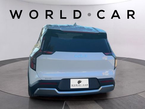 New 2026 Kia EV9 Light RWD image 7