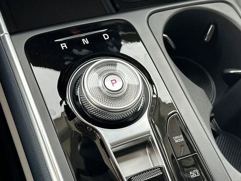 New 2026 Kia Carnival EX FWD image 26