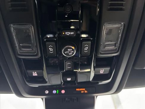 New 2026 GMC Yukon XL Denali w/ Sun & Power Step Package image 33