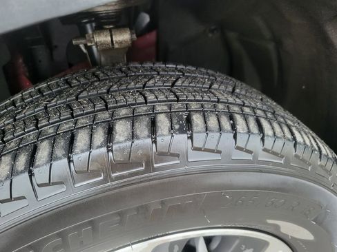 Used 2024 Jeep Grand Cherokee Limited 4xe image 11