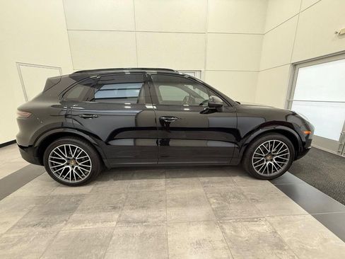 Certified 2023 Porsche Cayenne S image 8