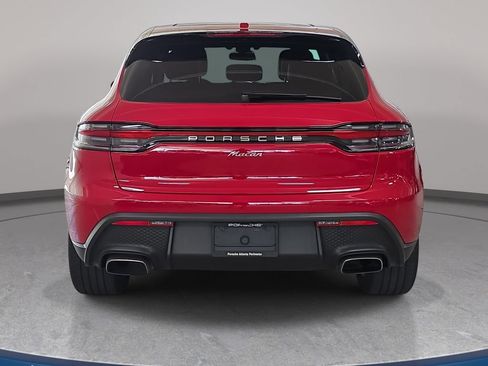 Used 2023 Porsche Macan AWD/4WD image 8