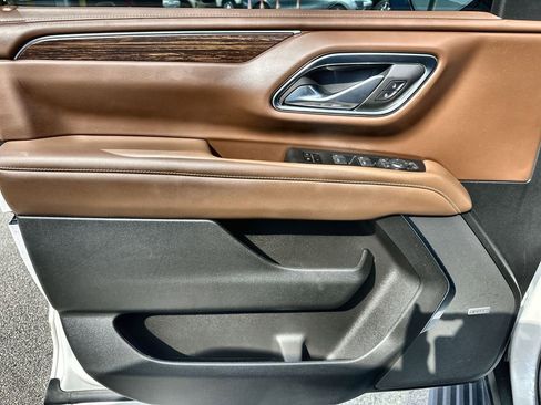 Certified 2023 Chevrolet Tahoe High Country w/ Premium Package 2 image 23