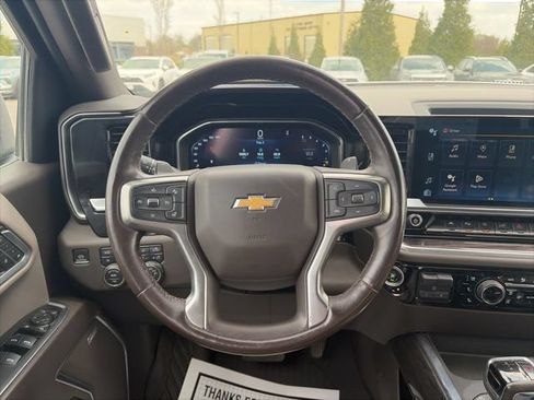 Used 2023 Chevrolet Silverado 1500 LTZ AWD/4WD image 15