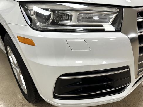 Used 2019 Audi Q5 2.0T Premium image 3