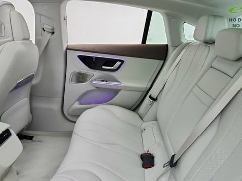 Used 2025 Mercedes-Benz EQE 350+ Sedan image 28