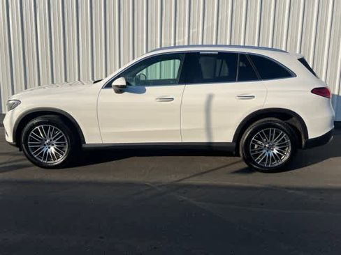 Certified 2025 Mercedes-Benz GLC 300 4MATIC image 3