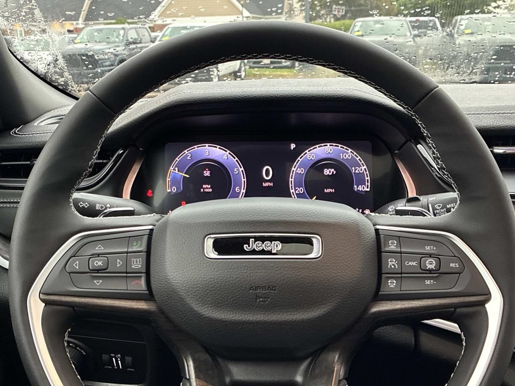 New 2026 Jeep Grand Cherokee Altitude AWD/4WD image 9
