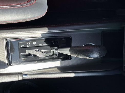 Used 2024 Mitsubishi Outlander Sport SE image 19