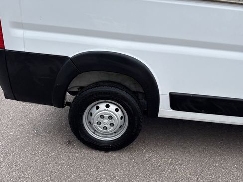 Used 2019 RAM ProMaster 2500 w/ Premium Appearance Group FWD image 23