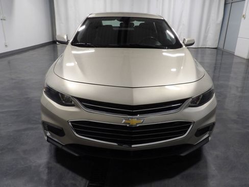 Used 2016 Chevrolet Malibu LT image 2