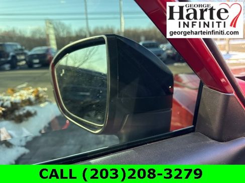 Used 2023 Nissan Pathfinder SL image 24