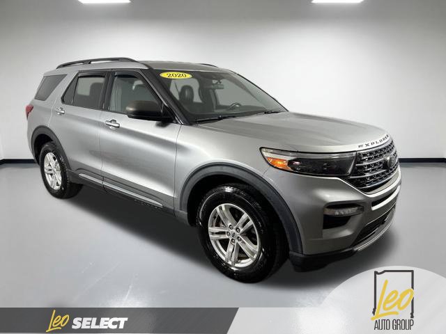 Used 2020 Ford Explorer XLT w/ Equipment Group 202A AWD/4WD image 4