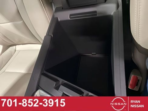 Used 2018 Buick Enclave Premium w/ Experience Buick Package image 24