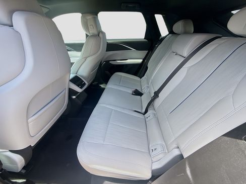 Used 2024 Cadillac Lyriq Sport RWD image 24