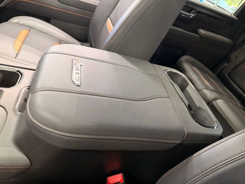 Used 2025 GMC Sierra 2500 AT4 w/ AT4 Premium Plus Package AWD/4WD image 47