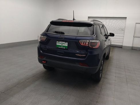 Used 2017 Jeep Compass Trailhawk w/ Leather Interior Group AWD/4WD image 7