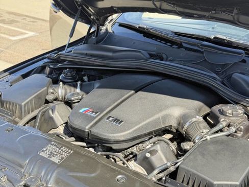 Used 2010 BMW M5 RWD image 3
