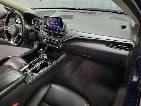 Used 2023 Nissan Altima 2.5 SR FWD image 32
