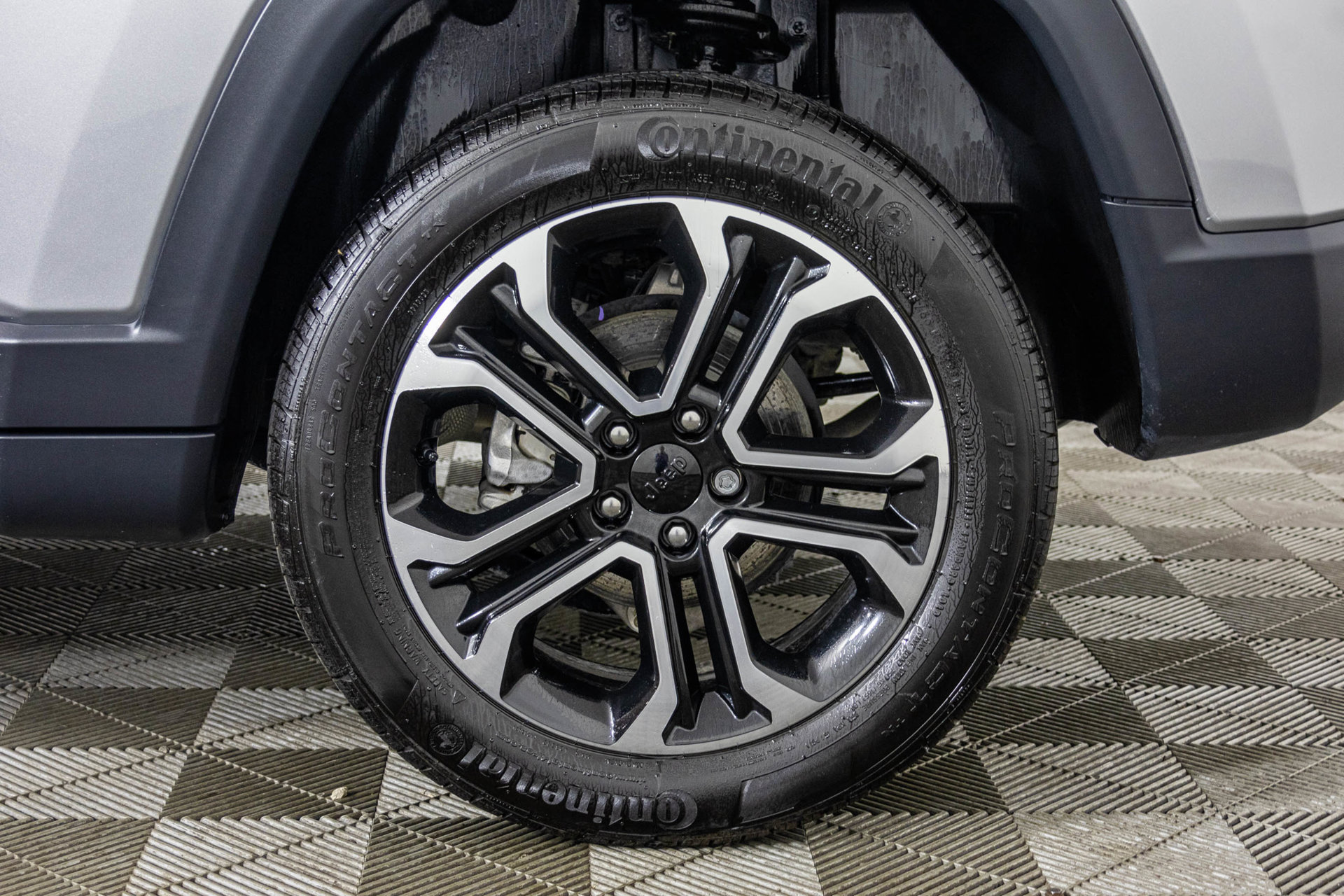 Used 2023 Jeep Compass Limited AWD/4WD image 50