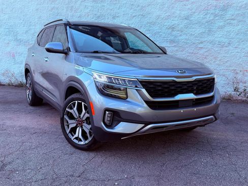 Used 2021 Kia Seltos SX w/ SX Sunroof Package AWD/4WD image 4
