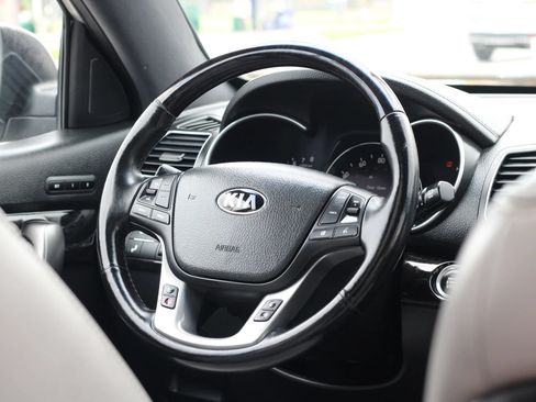 Used 2014 Kia Sorento SX w/ 3rd Row Package AWD/4WD image 14