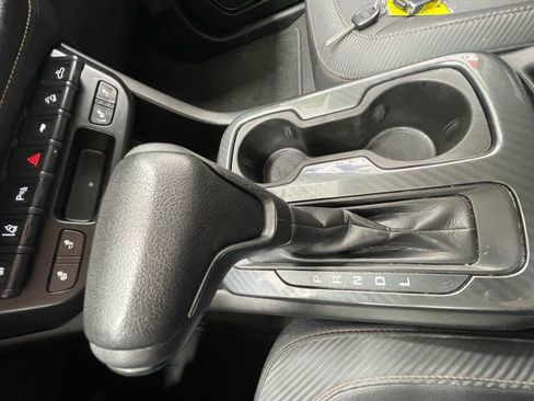 Used 2021 GMC Canyon AT4 w/ Driver Alert Package image 17