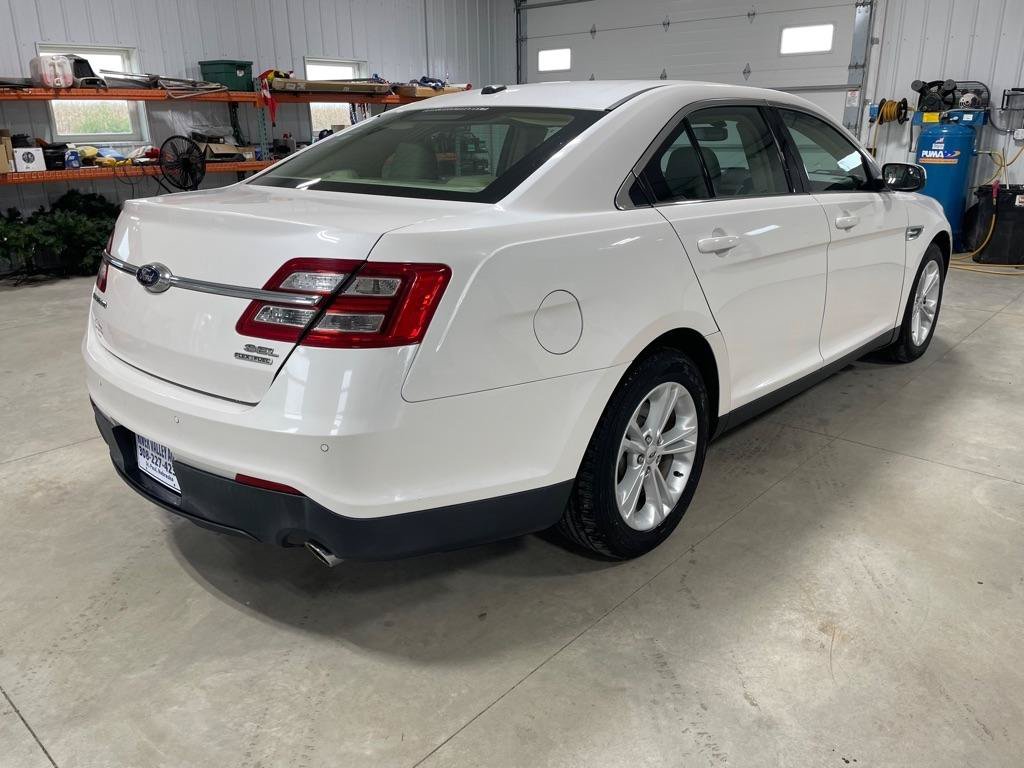Used 2014 Ford Taurus SEL w/ Equipment Group 201A FWD image 7
