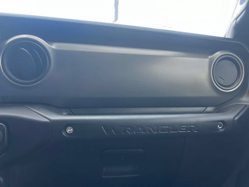 Used 2023 Jeep Wrangler Sport AWD/4WD image 15