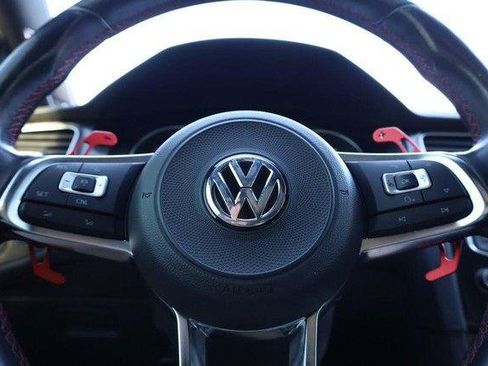 Used 2017 Volkswagen GTI Autobahn FWD image 10