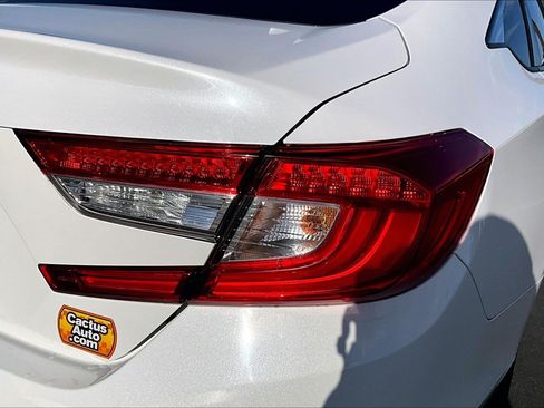 Used 2018 Honda Accord LX image 30