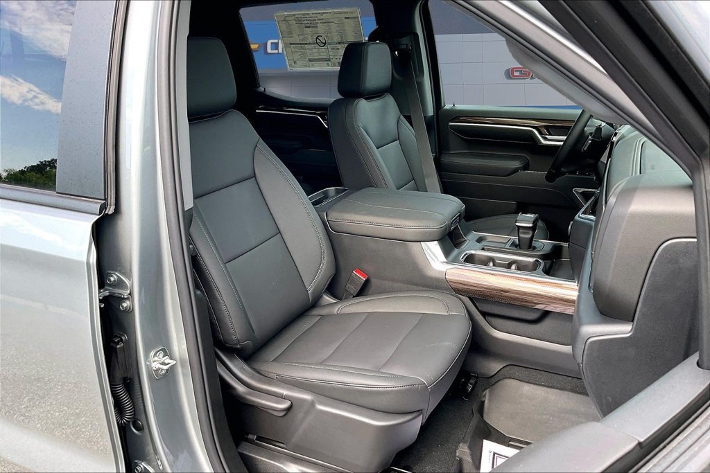 New 2026 Chevrolet Silverado 1500 RST w/ Safety Package AWD/4WD image 9